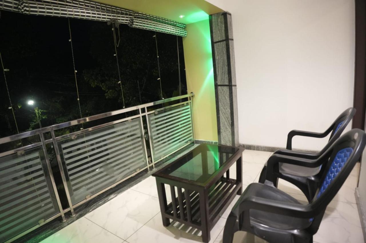 Venitia Homestay Alappuzha Exterior photo